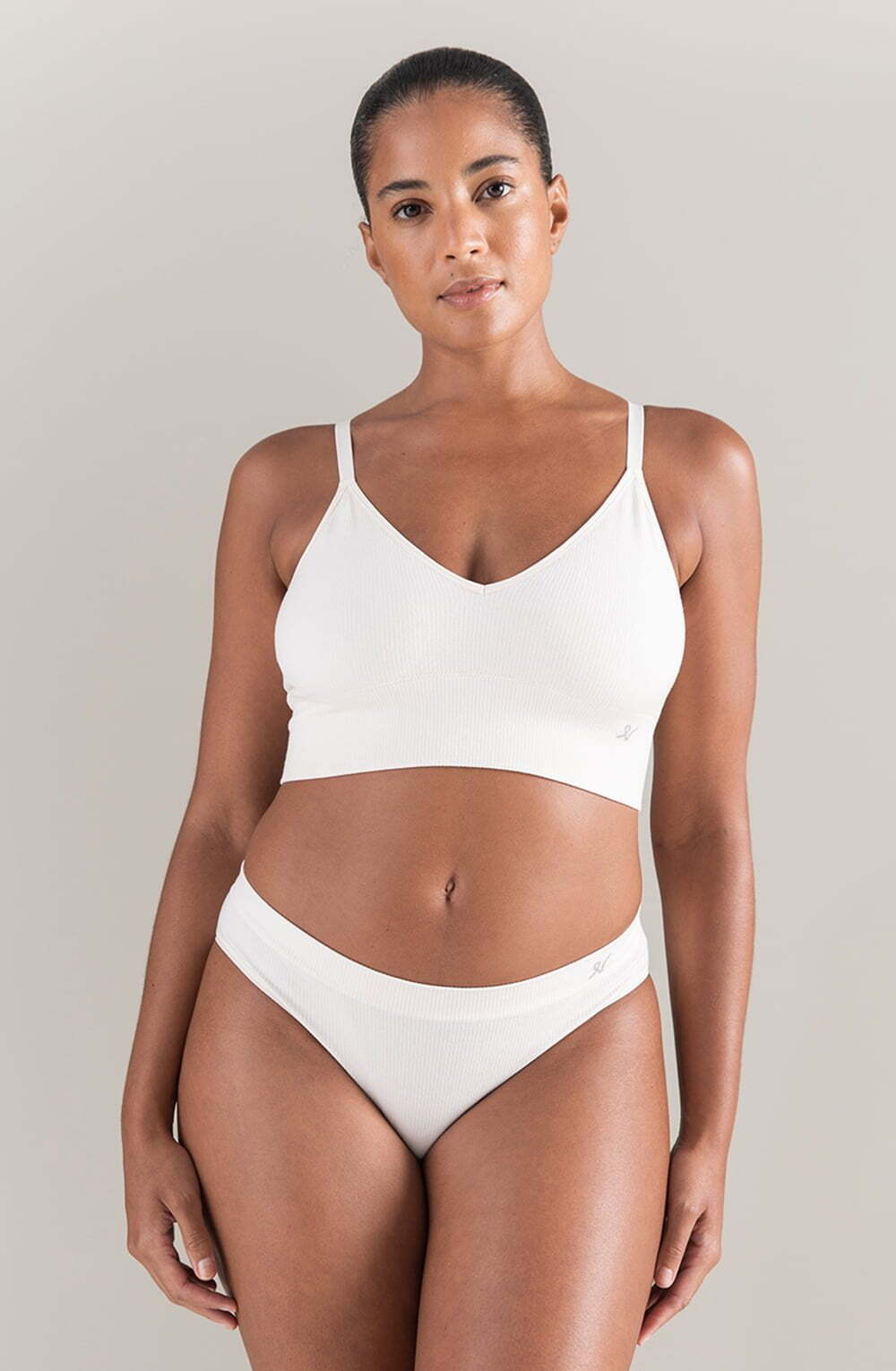 The TENCEL(TM) Seamless Bralette White Sand