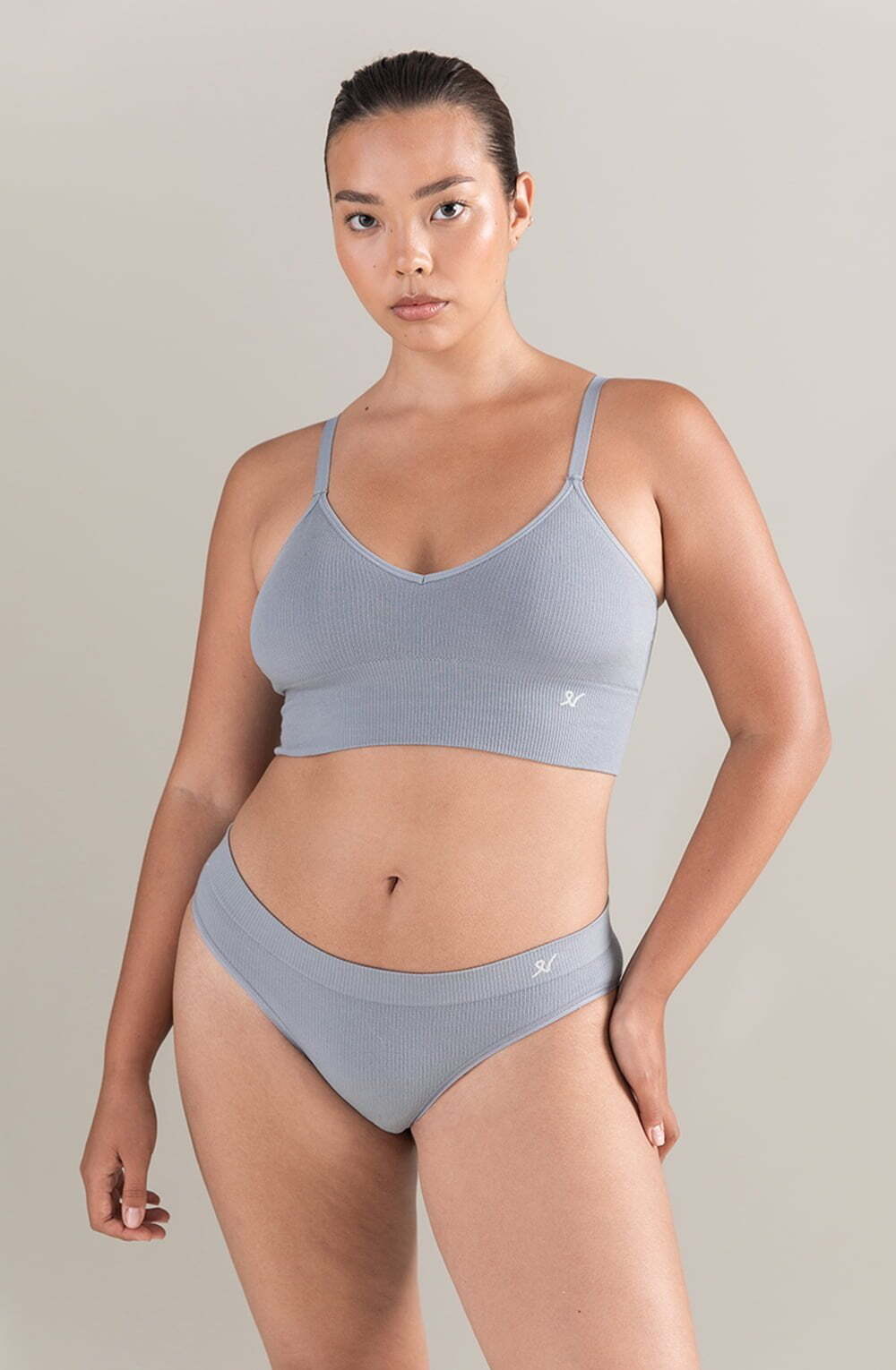 The TENCEL(TM) Seamless Bralette Storm Grey