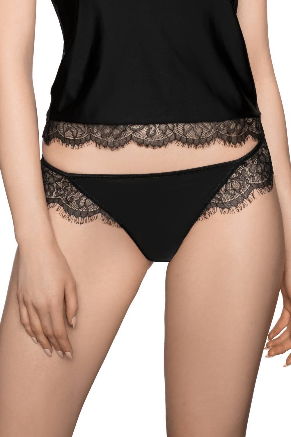 Briefs & Thongs Roza Erii Black THONG