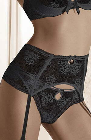 Briefs & Thongs Roza Euterpe Black Thong
